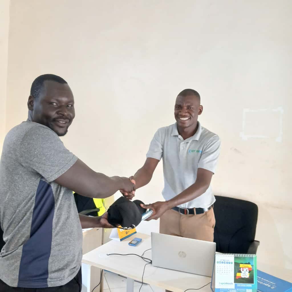 HajjaraNabbanja's tweet image. What does a day at @sprinktech look like?
A mix of work, laughter and making water flow where it is needed most. 
#Sprinktech