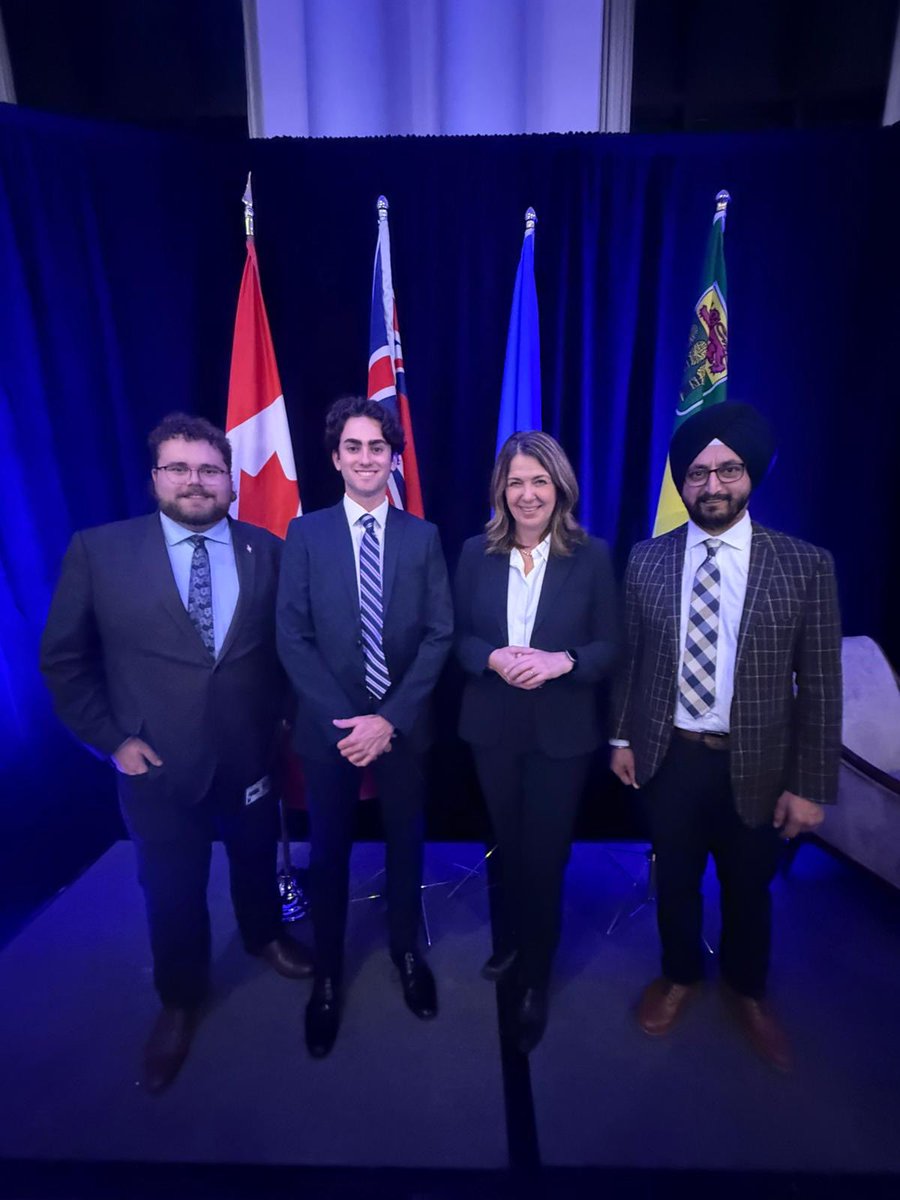Honoured to join Premier <a href="/ABDanielleSmith/">Danielle Smith</a> and fellow Prairie leaders at the Canada Strong &amp; Free Network Reception. A powerful evening of dialogue, collaboration, and shared commitment to strengthening our provinces and our nation. 

#Alberta #Edmonton #PrairieLeadership