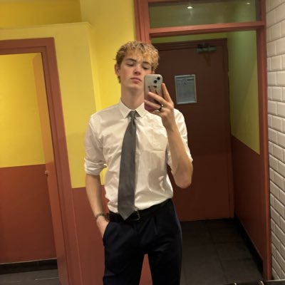 #NewProfilePic

A little more professional 😁

My #CPC25 suit 💙