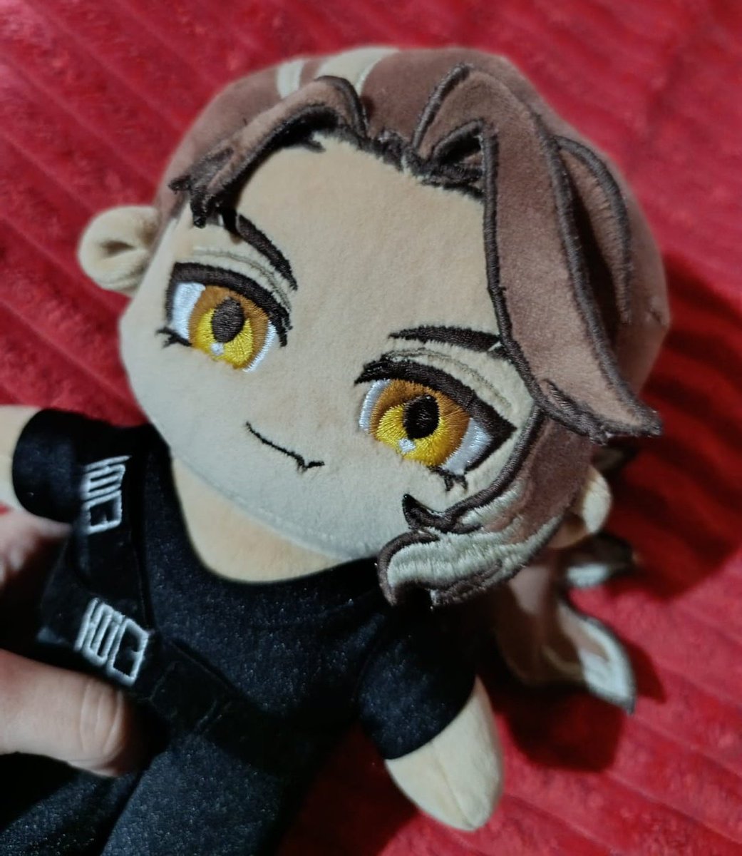 ZaeSaenDraws's tweet image. LOOK AT HIM !!!! I commissioned a Gibby doll plushie while we wait for those nuis, and he is SOO CUTE!! 🥺
he has little paws in his hands and feet!! (AND heart shaped nipples....)
#GBArt (do we not have an oshikatsu tag?)