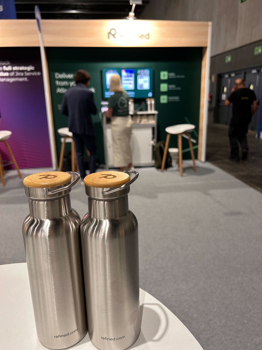 RefinedSoftware's tweet photo. Good ideas flow best when you’re hydrated. 💡💧

At #Atlassian Team '25 Europe, swing by booth 414 to get a #Refined water bottle – purpose-built, sustainable, &amp; sleek… like the #Confluence &amp; #JSM sites you can build with Refined. 😎

#AtlassianTeam25 #Team25Barcelona https://t.co/tuEkT7omMh