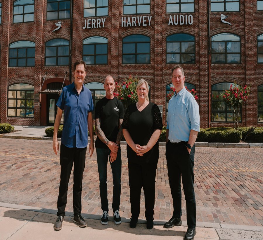 instalia_eu's tweet image. 🎧Sound Devices y JH Audio se unen bajo Audiotonix para revolucionar el monitoreo inalámbrico y el sonido profesional.
🔥Una alianza que combina tecnología Astral RF e innovación en sistemas in-ear personalizados.
🔗acortar.link/5LvXoQ
#SoundDevices #JHAudio #AudioProfesional