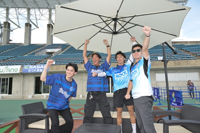 hollyhock_staff's tweet photo. ＼フォロー＆引用リポストで応募📣／
【10/19(日)ホームゲーム 千葉戦】
新設「エキサイティングシート」での観戦体験を1組様にプレゼント✨

ピッチすぐそばの特別空間で、
水戸ホーリーホックの熱戦を体感しよう🔥

📅応募締切：10/14(火)12:00まで
🔻応募方法は簡単2⃣STEP🔻
① @hollyhock_staff をフォロー
②このポストを【#やりきる走りきる勝ちきる】をつけて引用リポスト

詳しくはこちら
👉https://t.co/aqoWnqOX00
#1019千葉戦 #水戸ホーリーホック