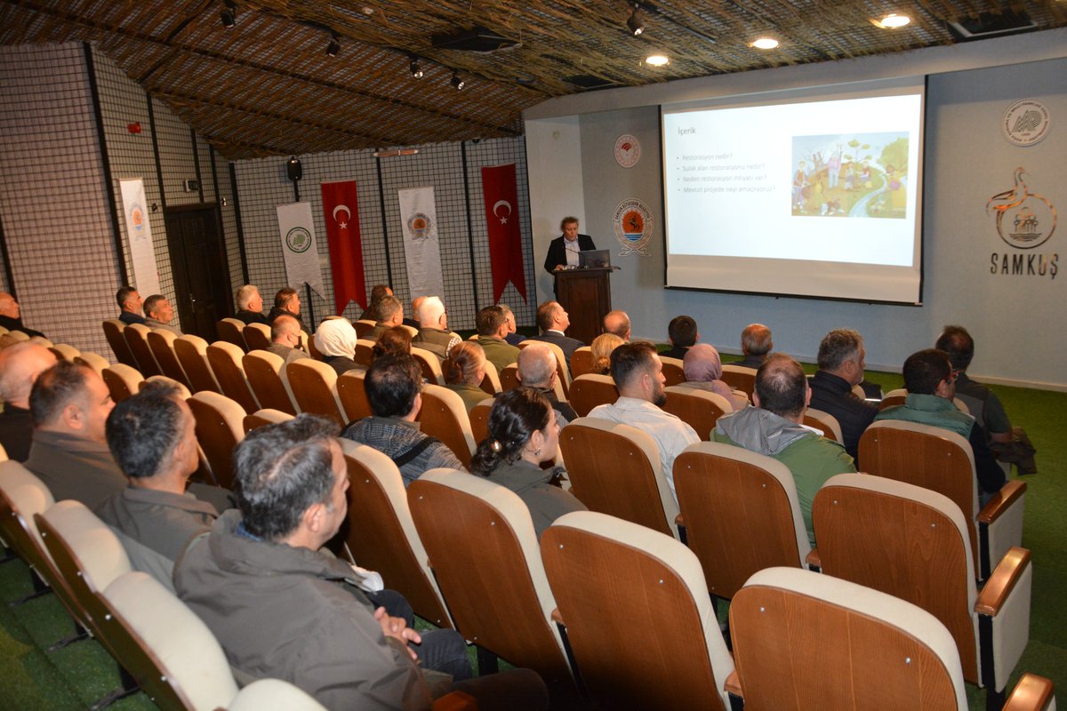 Genel Müdürlüğümüzün de desteklediği 19 Mayıs Üniversitesi Ornitoloji Araştırma Merkezi tarafından yürütülen “Kızılırmak Deltası Islak Çayırlıkların Restorasyonu Projesi” bilgilendirme toplantısı, Ramsar alanı da olan Kızılırmak Deltasında yapıldı.

<a href="/milliparklar/">Milli Parklar</a>