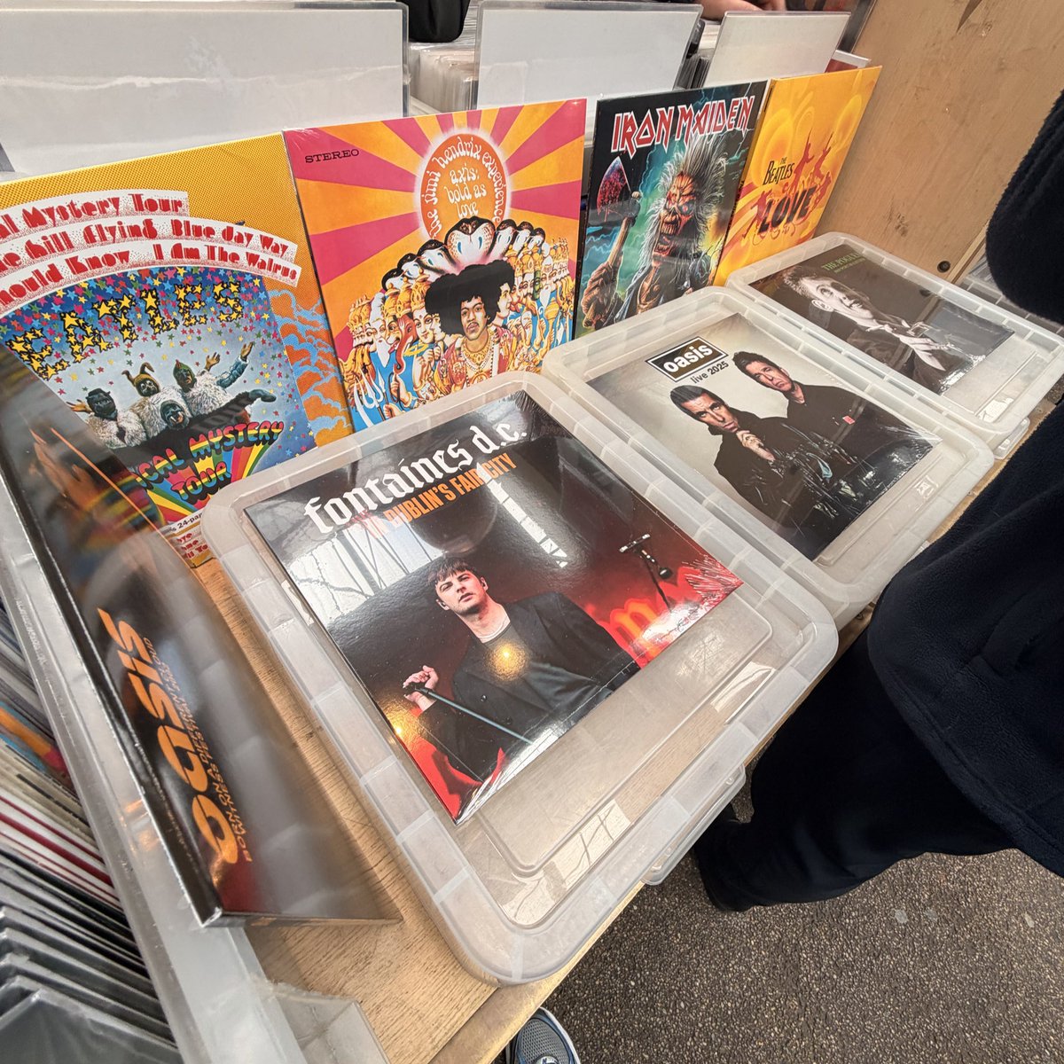 Bootleg market is screaming for me today 🫠