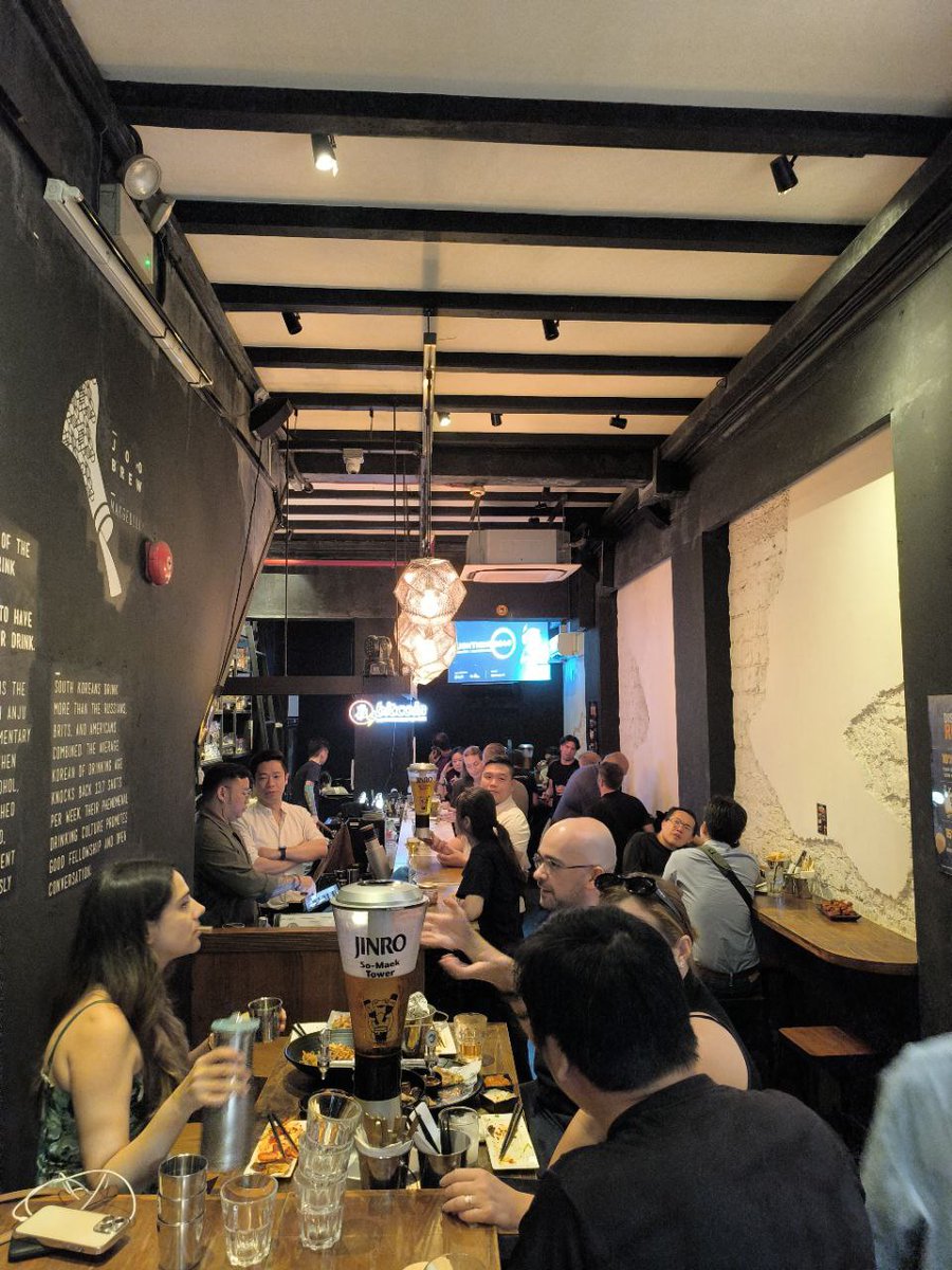 LnfiNetwork's tweet image. The conversations didn’t stop when the talks ended! 🍻
Huge thanks to everyone who joined us for the Lightning 2049 networking happy hour at @JooBarSG—where Bitcoin builders, founders, and visionaries turned ideas into connections.
The future of sovereign finance is being built…