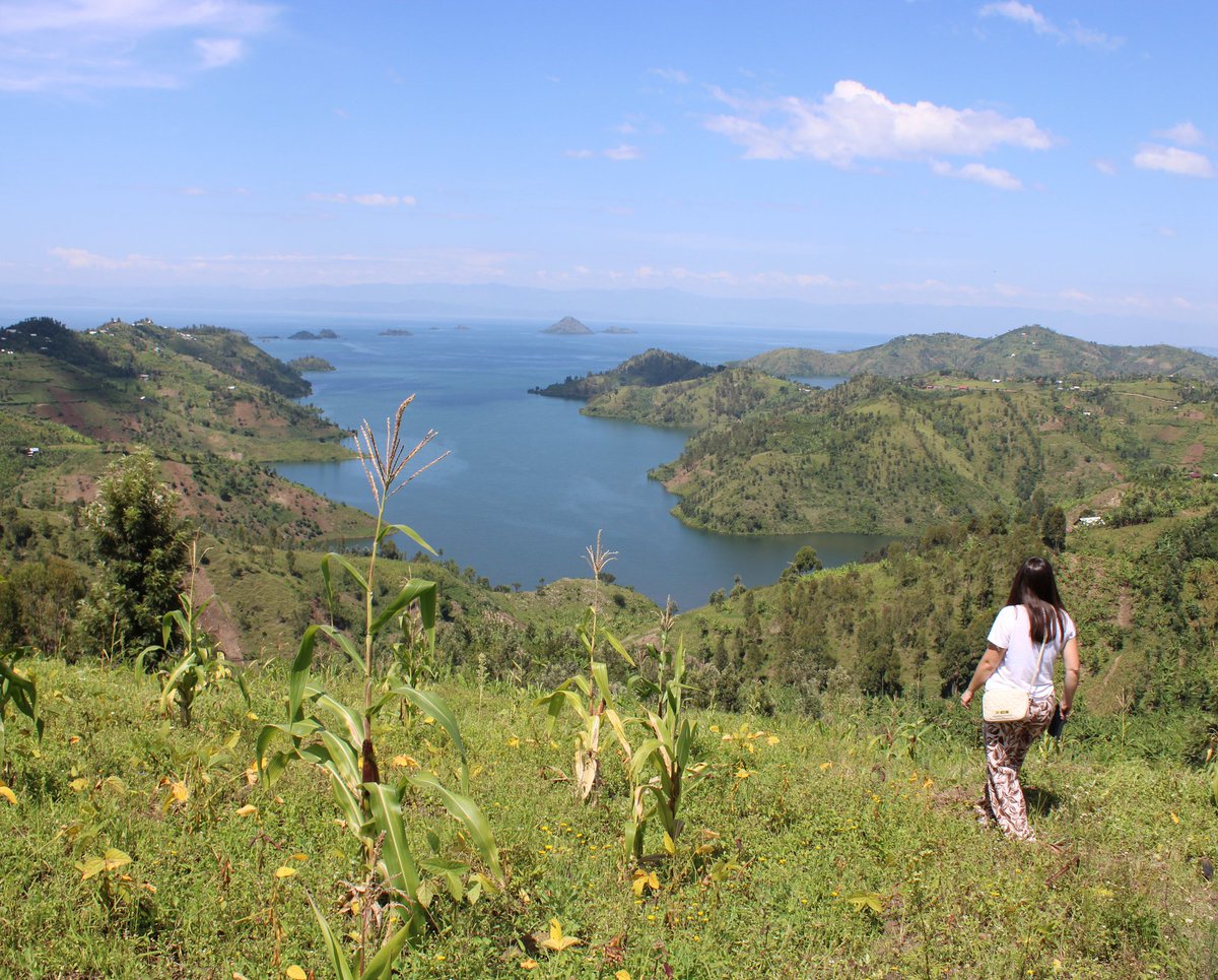 beyond_gorila's tweet photo. Discover @KarongiDistr , a home of hidden gems!
Enjoy unique experiences like cow swimming, authentic village walks, hiking on Napoleon Island, boat cruises, and fishing adventures.

Karongi is a perfect place to experience the beauty of Lake Kivu, where every step tells a story. https://t.co/YGuz1pdd56