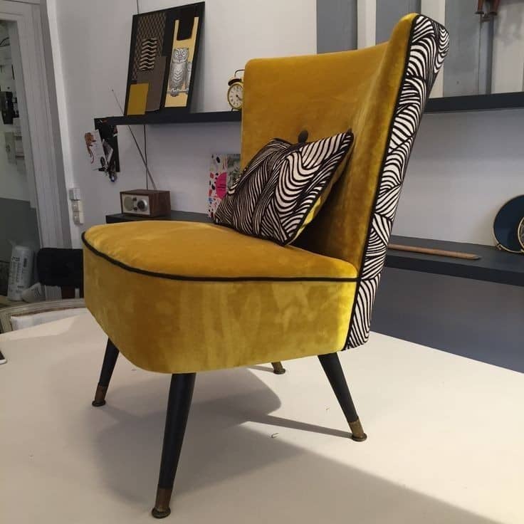 furnit_home's tweet image. Add a seat to your style! 😊
 Our occasional chairs are perfect for any room in your home.Elevate your space with our unique occasional chairs!Grab a chair for just $300.00!!! 💺💥

📍 No.53 Harare Drive in Borrowdale Harare
📞 0776590766/073313846
 #FurnitureGoals
#Homedecor