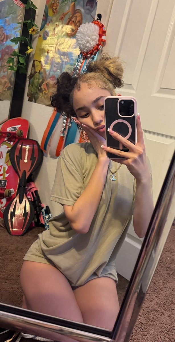 angelica👾 tweet media
