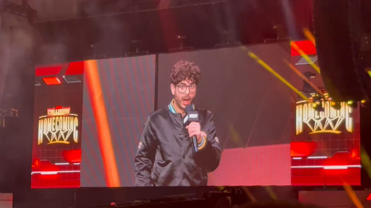 A frightening moment unfolded at AEW Collision tapings as Kota Ibushi appeared to suffer a serious injury during his match with Josh Alexander. Tony Khan halted AEW Collision to address fans after Kota Ibushi was stretchered out following a scary fall.

Read more: