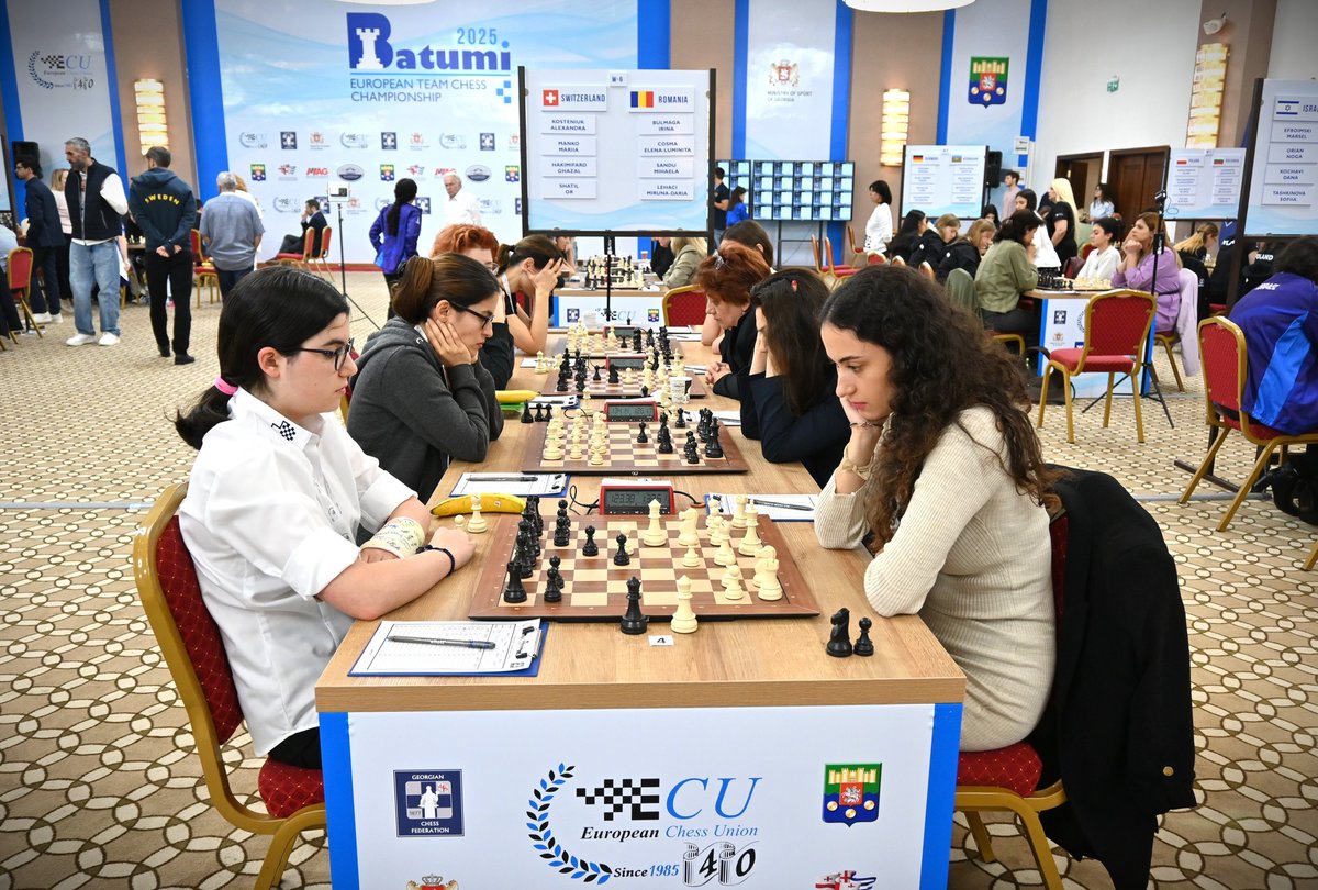 usefulchess's tweet image. Serbia took the sole lead aead of Ukraine in  European Team Chess Champ.  after round 4 .  Games, standings and results on usefulchess.com/others/eurotea…  #chess #etcc2025    photos by ECU