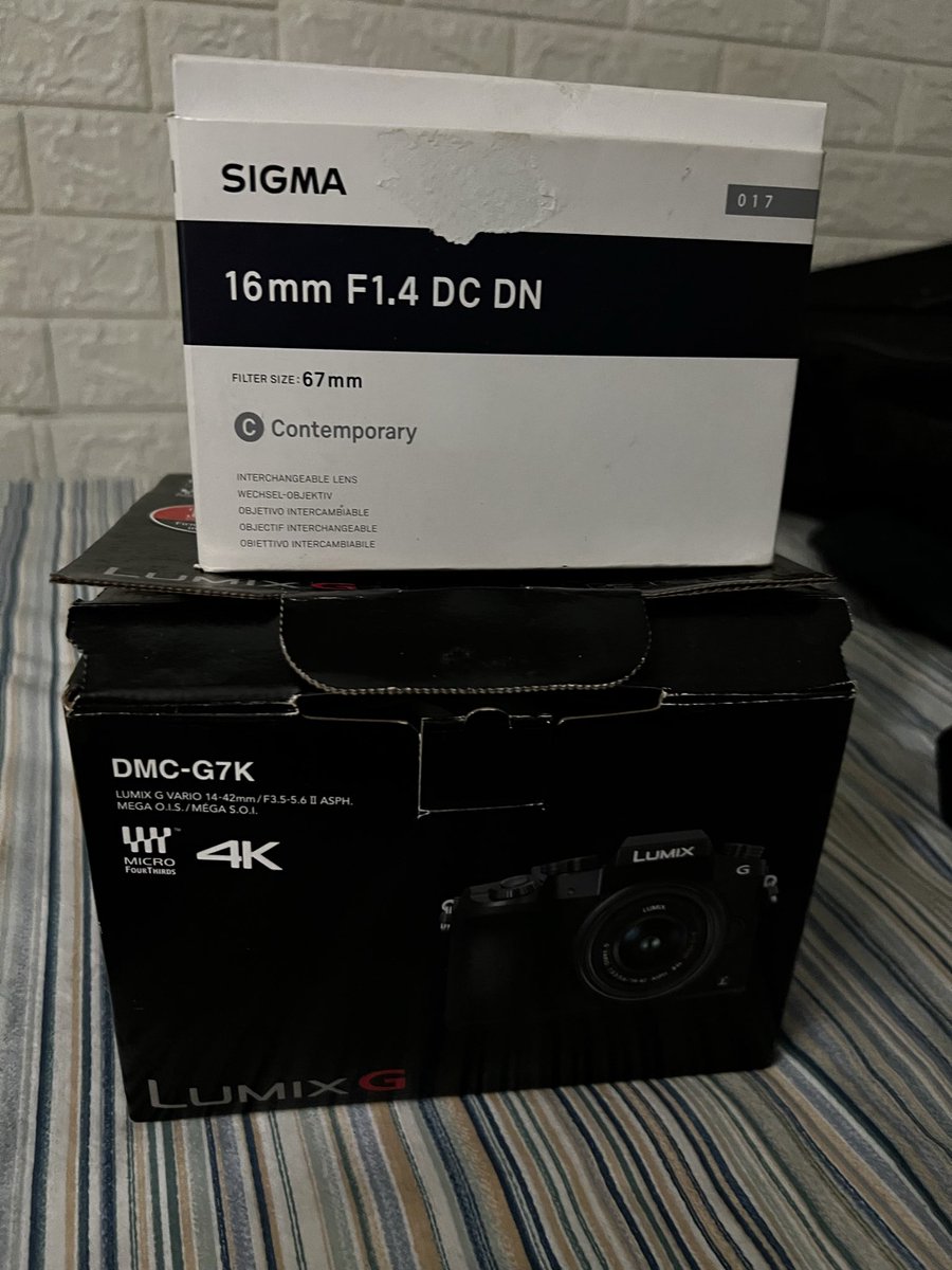 También vendo cámara Lumix GH5 con objetivo Sigma f1.4. Ambos se venden por separado a unos 1000€ nuevos. Yo por 800€.
Mds abiertos