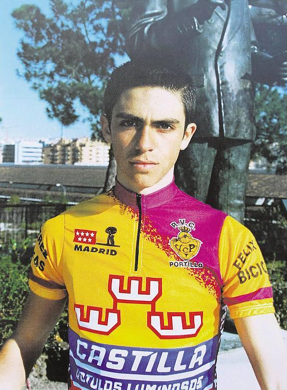LosBrolin's tweet photo. Up until now, I’ve only posted his U23 pics… meet Alberto Contador in his final junior season (2000) https://t.co/QObv4C80mY
