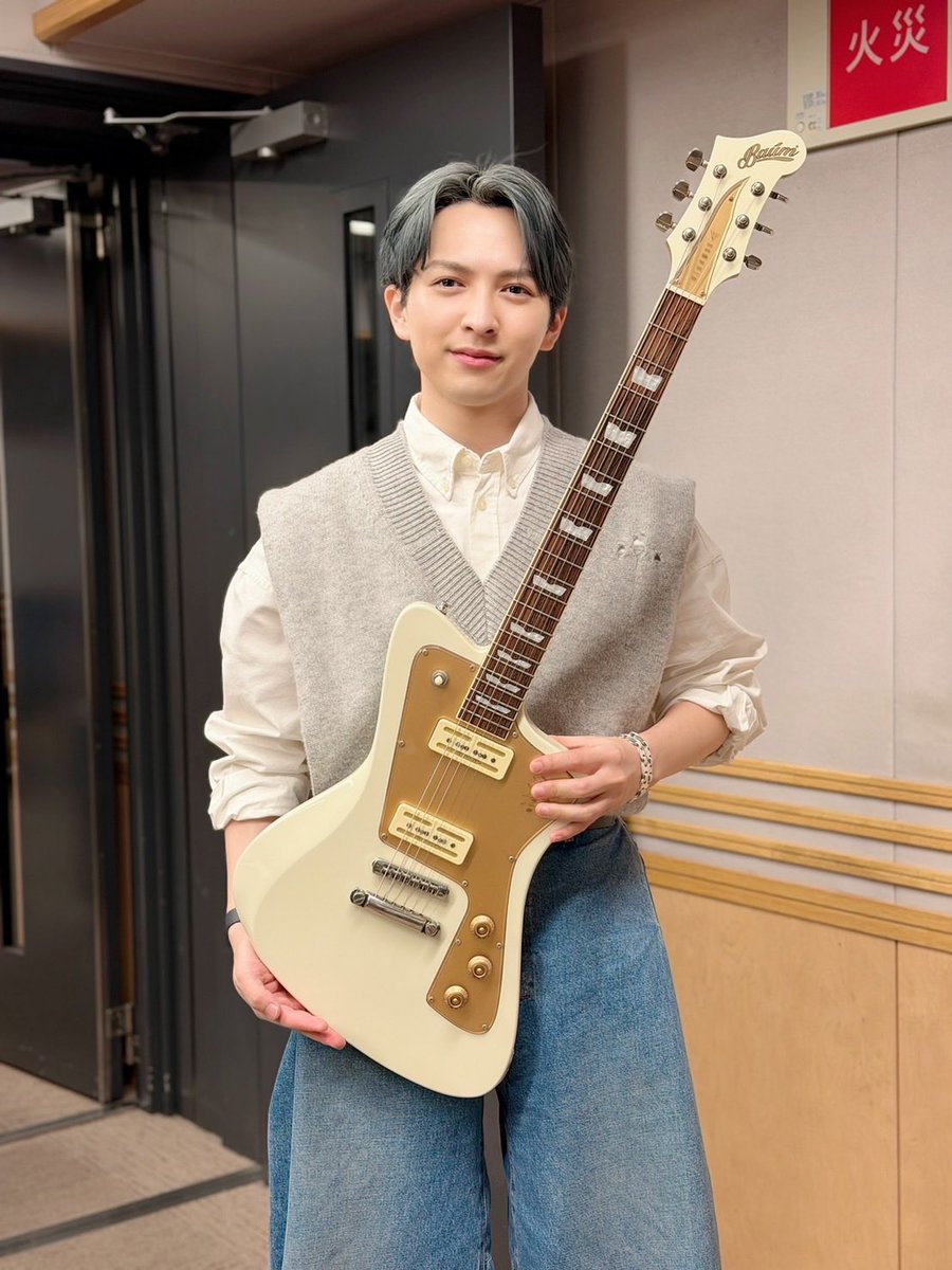 【公式】M!LK 吉田仁人のレコメン! (@reco_thursday) on Twitter photo /
このあと22:00から
#吉田仁人 の #レコメン!
\
今日のメールテーマは…
『10代が考えるサラリーマン川柳!』🎋✏️✨
radiko.jp/share/?t=20251…
📩 reco@joqr.net
#MILK #文化放送 /
このあと22:00から
#吉田仁人 の #レコメン!
\
今日のメールテーマは…
『10代が考えるサラリーマン川柳!』🎋✏️✨
radiko.jp/share/?t=20251…
📩 reco@joqr.net
#MILK #文化放送
