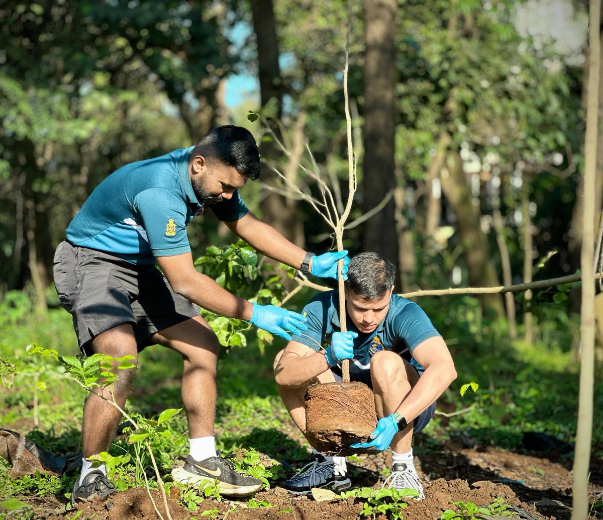 IN_INSShivaji's tweet image. *MESC@100* As a run-up to the Centennial celebrations of the Marine Engineering Specialisation Course at #INSShivaji, 100 trees were planted by trainee officers at #Lonavla in association with Muncipal Council, promoting sustainability &amp;amp; environmental stewardship to nurture a