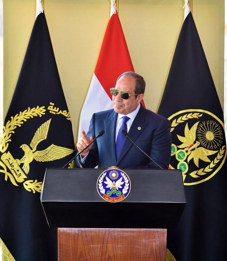 EEBibo's tweet image. الحمد والشكر لله علي إنهاء أصعب وأكبر كارثة إنسانية والتي إستمرت لمدة عامين في غزة وفي ظل صمت معظم دول العالم لكن يظل موقف مصر الكبيرة والقوية ثابتاً ولم يتغير ورفضت فكرة تهجير الفلسطينيين من أرضهم رغم حجم الضغوطات تحيا مصر والنصر لفلسطين وشعبها  ربنا يحفظكم وينصركم 🇵🇸 🙌 🇪🇬