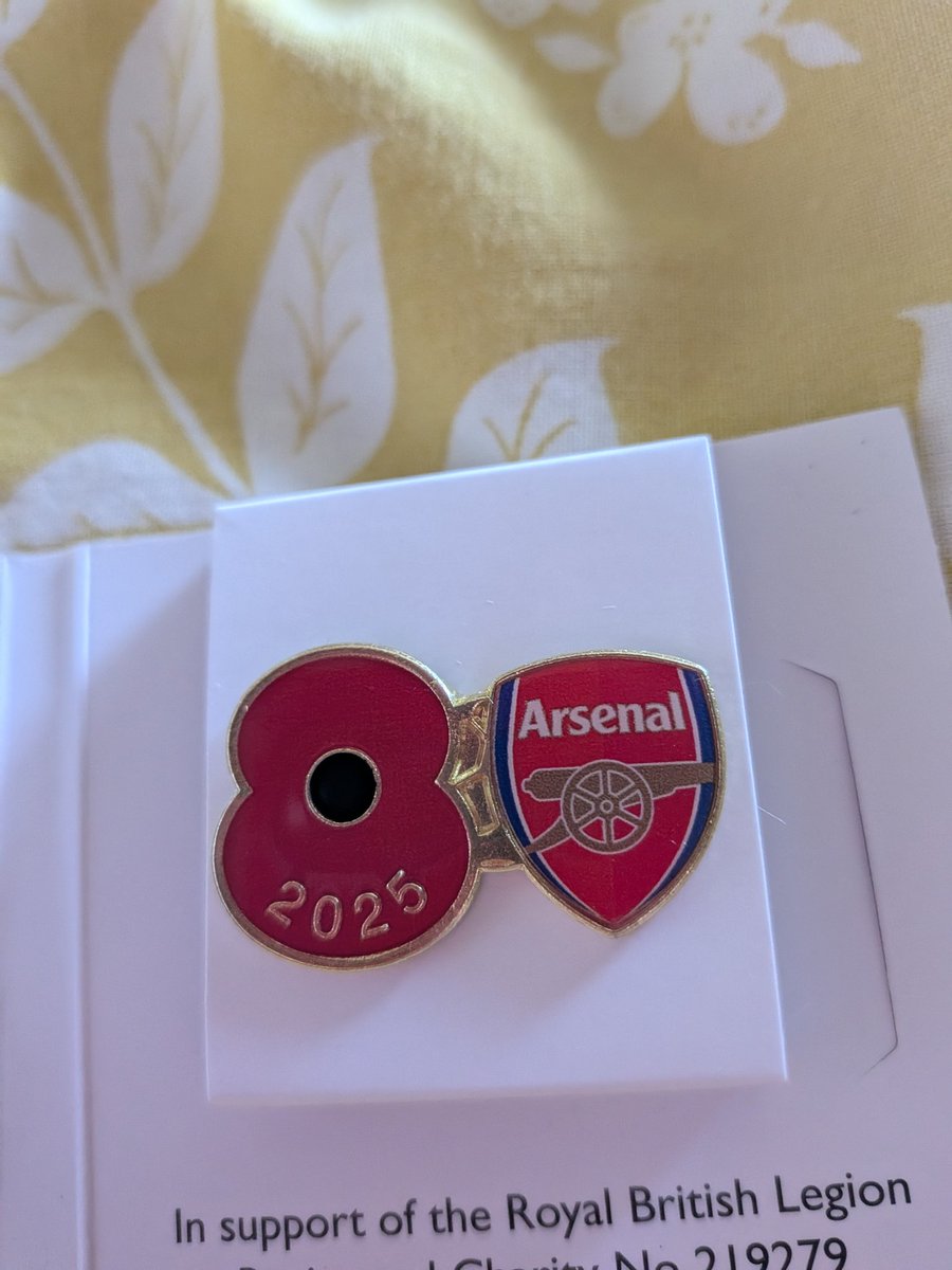 stevieboy595's tweet image. This year&apos;s poppy badge has arrived..#lestweforget