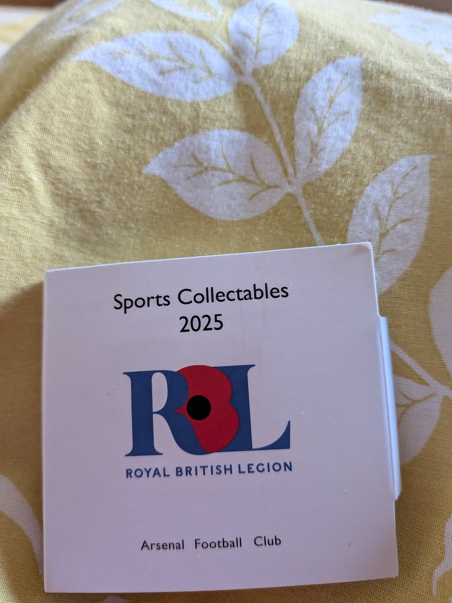 stevieboy595's tweet image. This year&apos;s poppy badge has arrived..#lestweforget