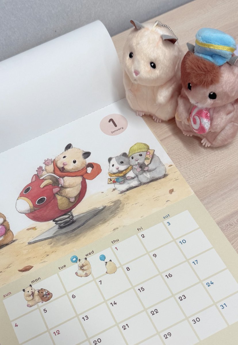 キデイランド原宿【公式】 (@h_kiddyland) on Twitter photo 🐹2F #助六の日常🐹
【新商品のお知らせ】
🗓 助六の日常カレンダー2026🗓
10/10(金)より発売いたします✨
可愛い助六とその仲間たちが遊んでいます🍀
12ヶ月分全て描き下ろしとなっております🐹
2026年も助六たちと一緒に過ごしてみませんか🥰
ぜひチェックしてみてください♫
<a href="/ap_hamham/">GOTTE🐹HamsterPainter</a>
#GOTTE 🐹2F #助六の日常🐹
【新商品のお知らせ】
🗓 助六の日常カレンダー2026🗓
10/10(金)より発売いたします✨
可愛い助六とその仲間たちが遊んでいます🍀
12ヶ月分全て描き下ろしとなっております🐹
2026年も助六たちと一緒に過ごしてみませんか🥰
ぜひチェックしてみてください♫
<a href="/ap_hamham/">GOTTE🐹HamsterPainter</a>
#GOTTE