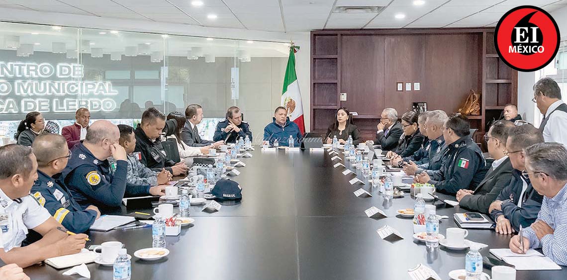 ElInformanteMX's tweet photo. #Prioritario en #Edoméx construir sistemas de #TransportePúblico con sentido de #JusticiaSocial: @DanielSibaja_
@SEMOV_Edomex organiza “#ForoParticipativo: Estándares de #Desempeño para una #Movilidad Eficiente y de #Calidad en el #EstadoDeMéxico”
@Edomex
https://t.co/lvIjfA51eP https://t.co/9XeHgpV7L6