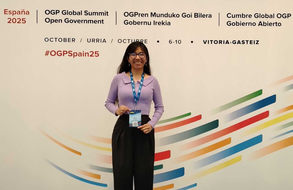 LabTecnoSocial's tweet image. 🤖🌏 El Lab TecnoSocial presente en la Cumbre Global de la Alianza para el #GobiernoAbierto organizada por @opengovpart. Esta cumbre reune a más de 2000 representantes de gobiernos y sociedad civil de todo el mundo para intercambiar practicas de gobierno abierto. #OGPSpain25