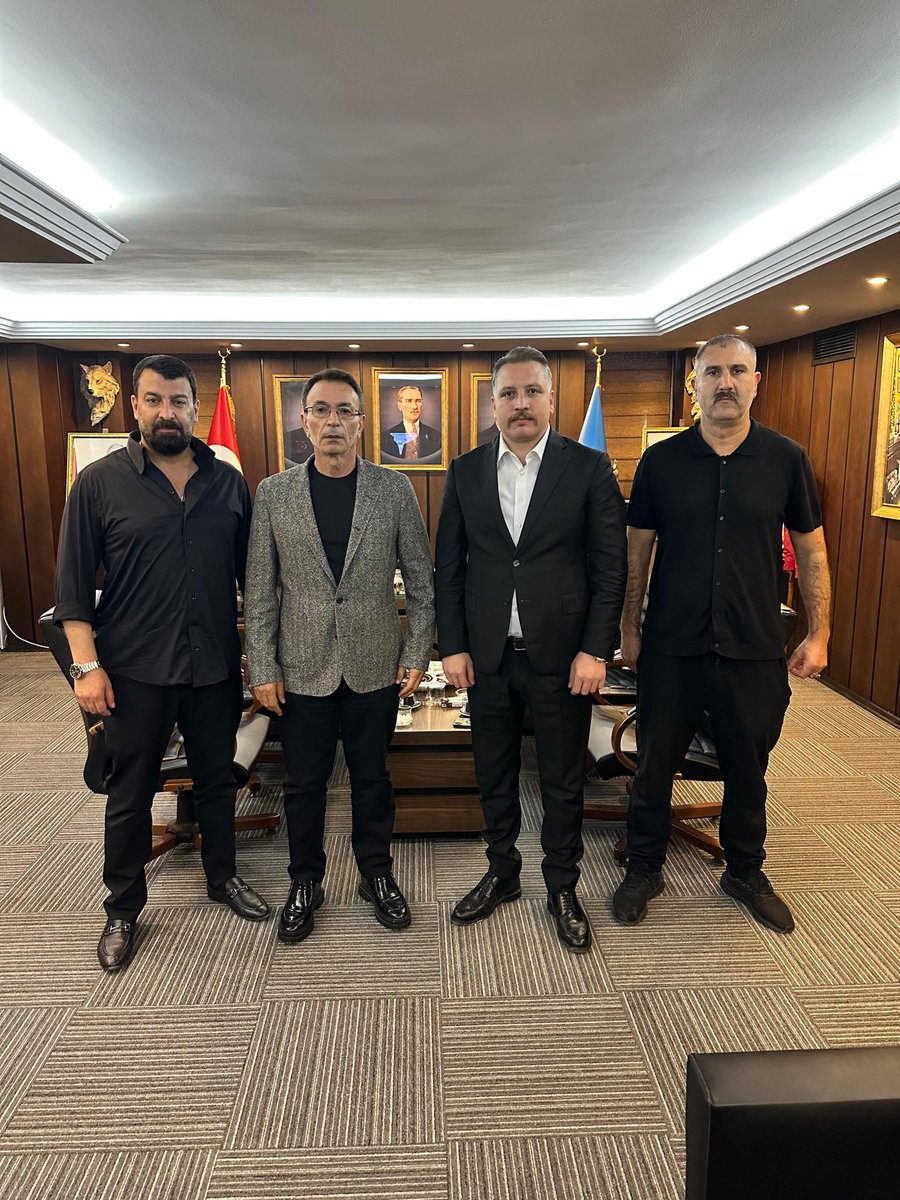 Taşmedreseli Büyüğümüz, Kıymetli Ağabeyim Üzeyir Çakmaktaş ve Ülküdaşlarımıza ziyaretlerinden dolayı teşekkür ederim.