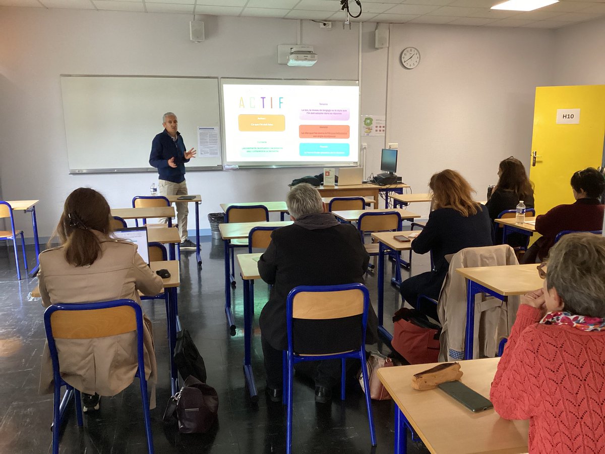 dane_nancy_metz's tweet image. Place aux ateliers thématiques #IA lors de l'événement #TNEVosges ⤵️
✔️ IA au service de la #webradio,
✔️ L’art de bien formuler les prompts,
✔️ #IntelligenceArtificielle et esprit critique...
#1D 
#2D 
#TNE88 
#vosges 
#numérique 
#France2030