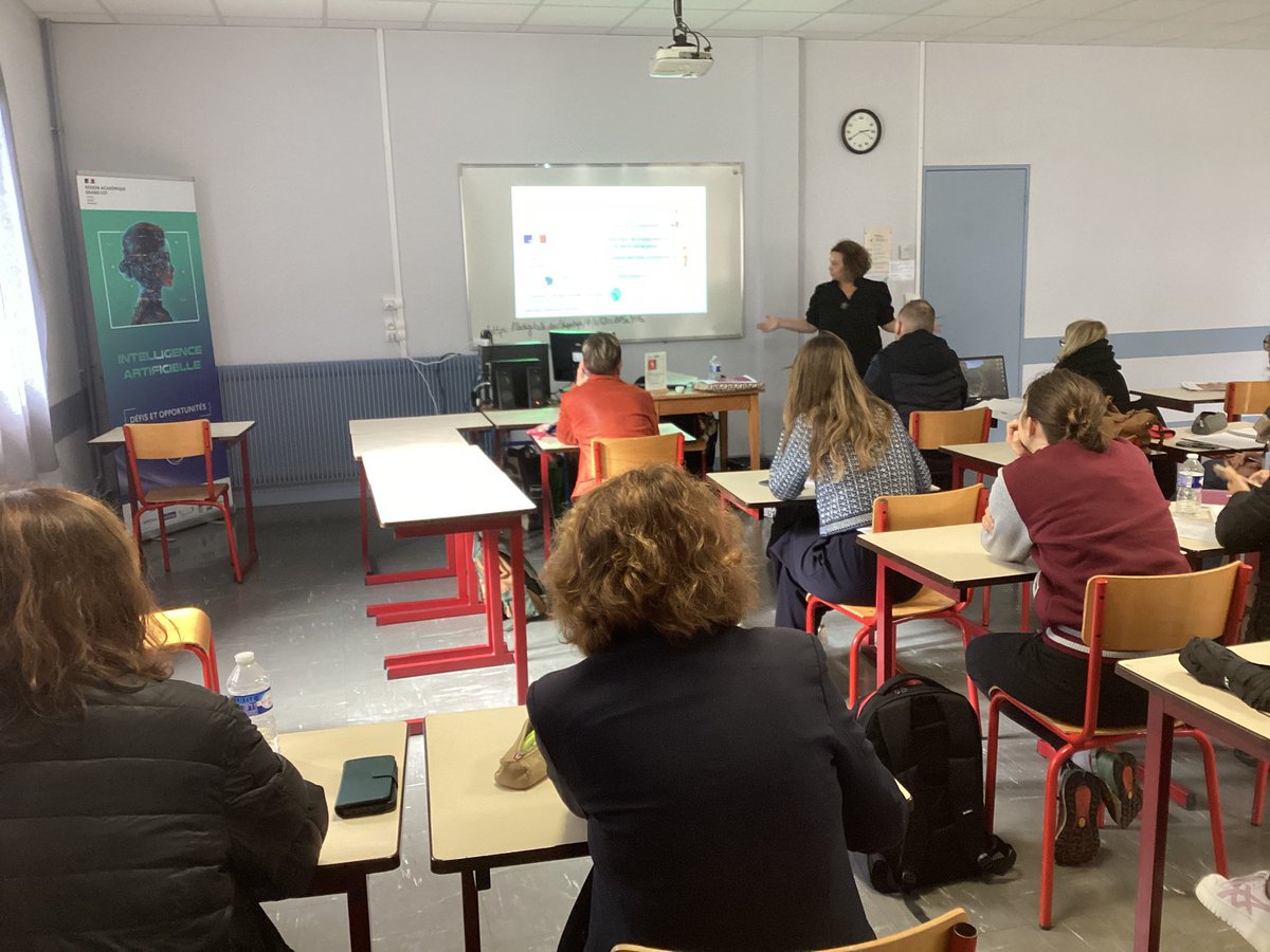 dane_nancy_metz's tweet image. Place aux ateliers thématiques #IA lors de l'événement #TNEVosges ⤵️
✔️ IA au service de la #webradio,
✔️ L’art de bien formuler les prompts,
✔️ #IntelligenceArtificielle et esprit critique...
#1D 
#2D 
#TNE88 
#vosges 
#numérique 
#France2030