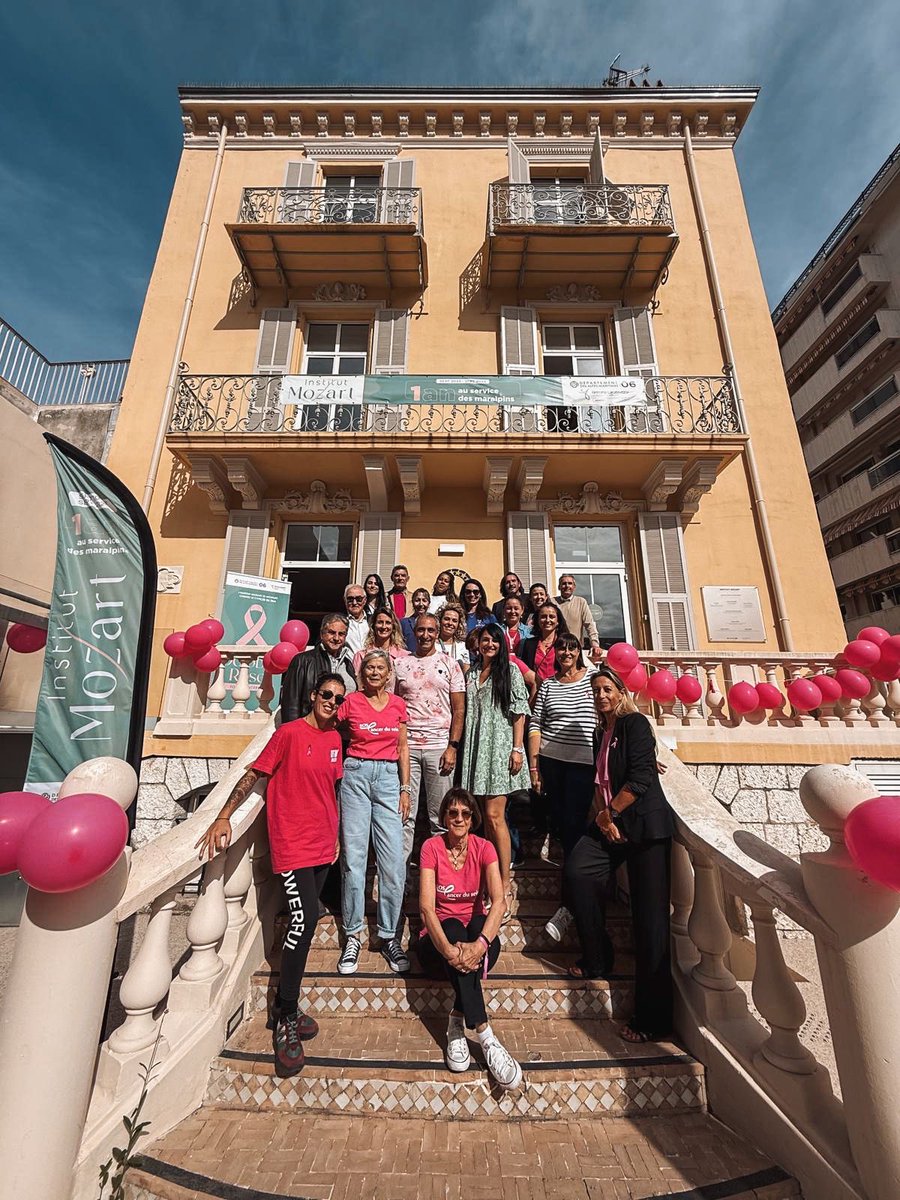 À l’Institut Mozart pour #OctobreRose. 

Véritable lieu de vie et de réconfort, il offre des conditions d’accueil exceptionnelles et de précieux ateliers pour soutenir les patients.

Merci à toutes celles et ceux qui œuvrent pour faire vivre cet institut.