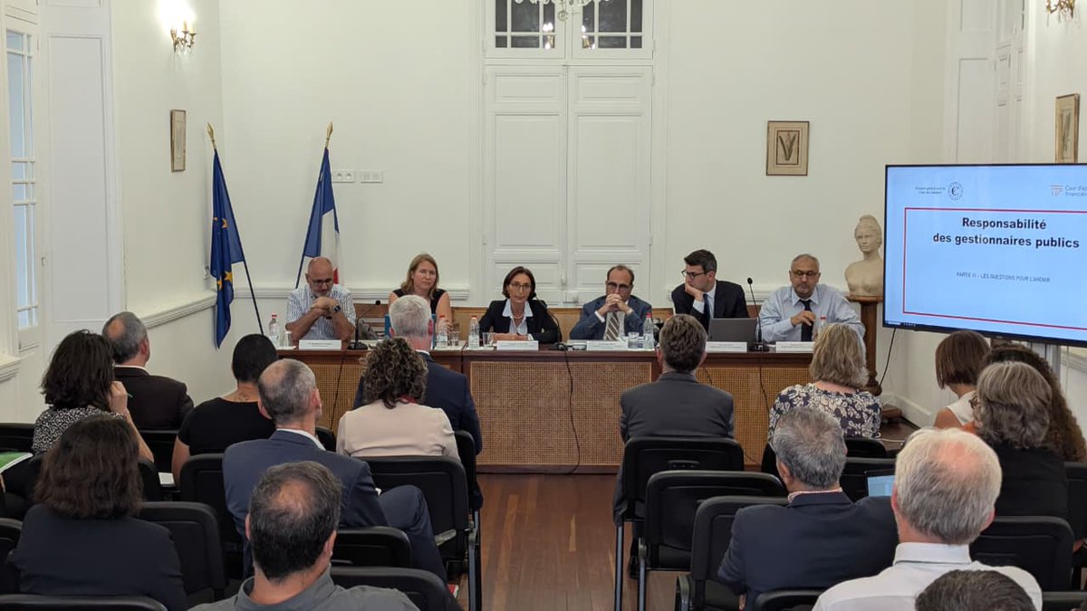 CRCLRM's tweet image. Cet après-midi, Véronique Hamayon, Pierre Genet et Bruno Nataf ont échangé avec les DGS des collectivités, ainsi qu’avec des représentants de l’État et du secteur hospitalier, autour de la réforme de la responsabilité des gestionnaires publics.