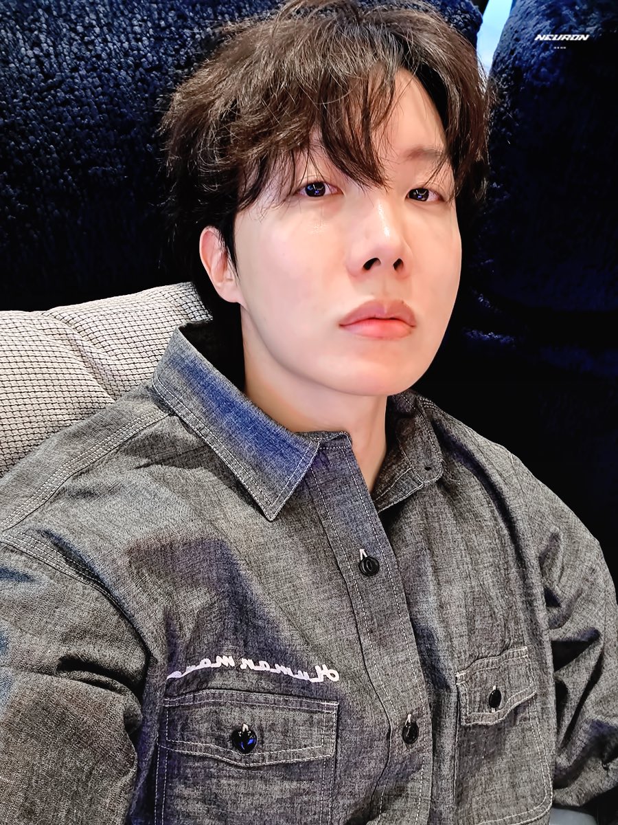 neuron218's tweet photo. #제이홉 ... 🧸🛏️🌀🌀〰️〰️ https://t.co/4LlH6YLETh