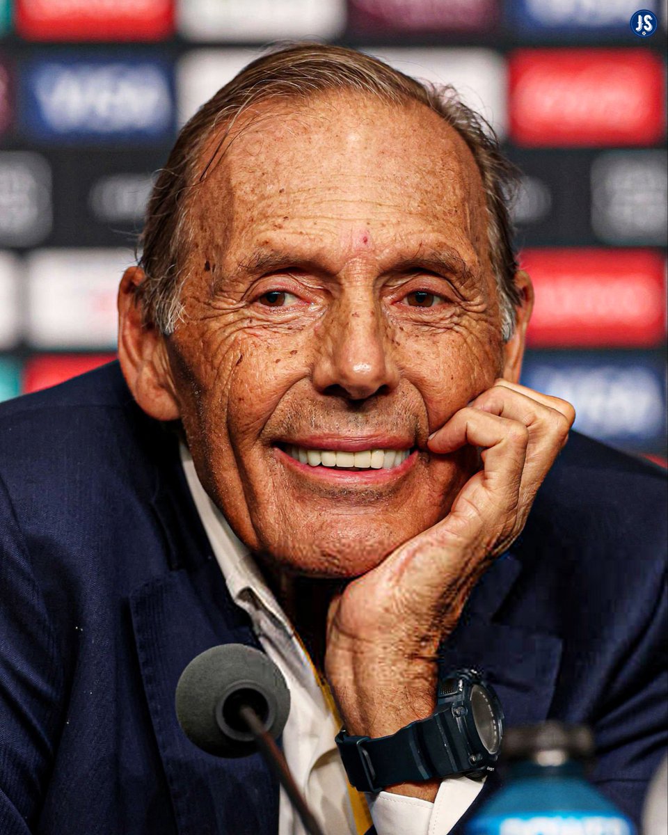 Anoche, en la sesión, nos enteramos de la muerte de Miguel Ángel Russo. Una persona cálida, profundamente humana, un verdadero ejemplo. Como hincha de San Lorenzo le doy las gracias, fue uno de los grandes maestros de nuestro fútbol.