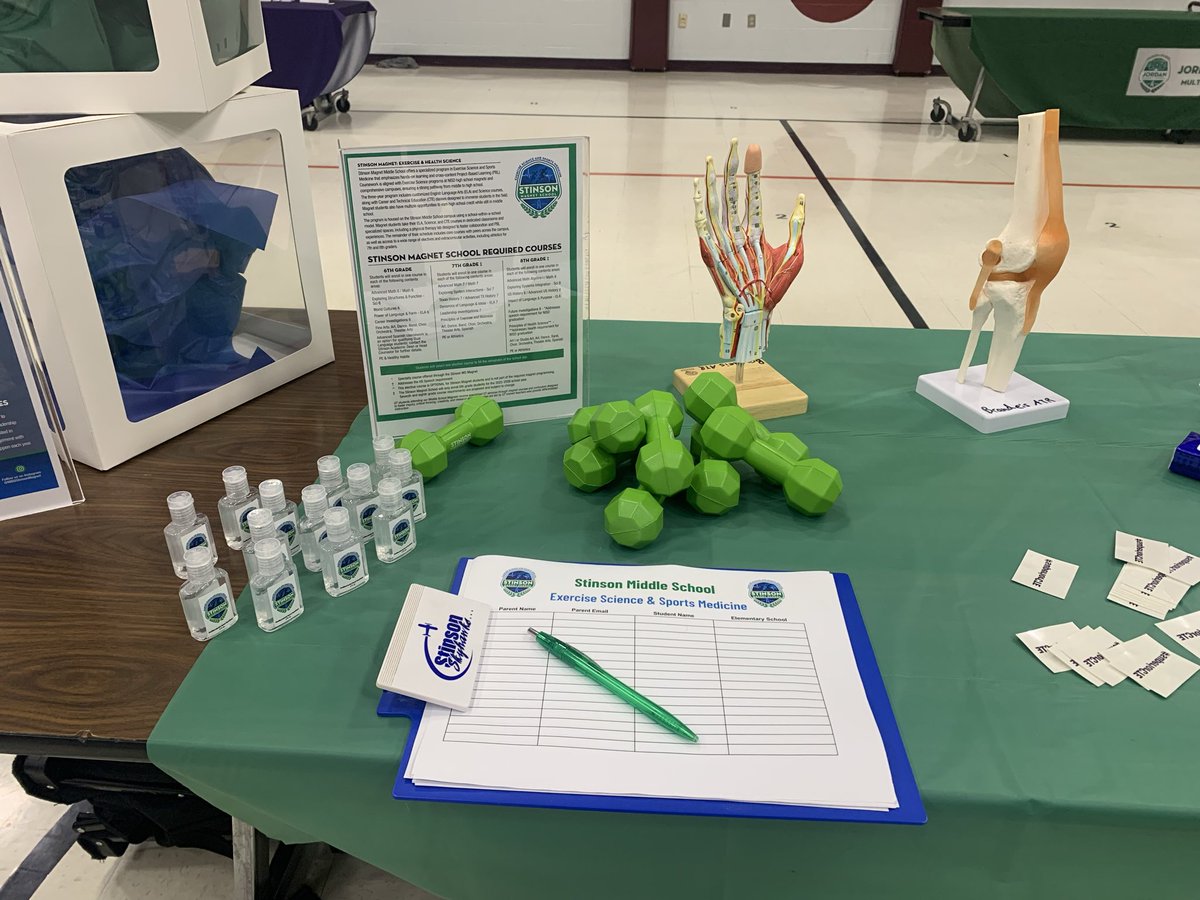Had a wonderful time at last night’s STEM night at Raba Elementary and sharing information about Stinson’s new Exercise Science and Sports Medicine Magnet school!🩺 🩻 #vhawks #stinsonpride