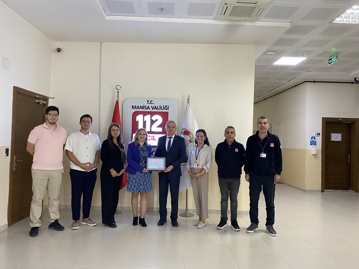 Manisa 112 Acil Çağrı Merkezi (@manisa112acm) on Twitter photo Manisa 112 Acil Çağrı Merkezi Müdürlüğü olarak, T.C Sağlık Bakanlığı tarafından Beslenme Dostu ve Fiziksel Aktiviteyi Destekleyen İş Yeri programını tamamlayarak Yunusemre İlçe Sağlık Müdürlüğü tarafından iş yeri belgemizi almış bulunmaktayız.
<a href="/TC_icisleri/">T.C. İçişleri Bakanlığı</a> <a href="/112teknumara/">112 Acil Çağrı Merkezleri</a> Manisa 112 Acil Çağrı Merkezi Müdürlüğü olarak, T.C Sağlık Bakanlığı tarafından Beslenme Dostu ve Fiziksel Aktiviteyi Destekleyen İş Yeri programını tamamlayarak Yunusemre İlçe Sağlık Müdürlüğü tarafından iş yeri belgemizi almış bulunmaktayız.
<a href="/TC_icisleri/">T.C. İçişleri Bakanlığı</a> <a href="/112teknumara/">112 Acil Çağrı Merkezleri</a>