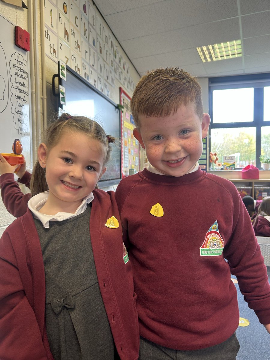 Miss Goldsmith tweet media