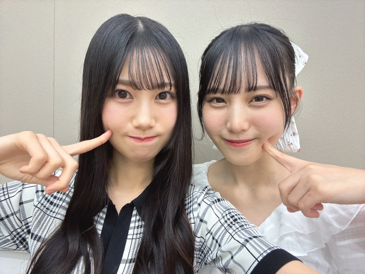 #鶴崎仁香 『気持ちは無限大。#にこにこぶろぐ』 1/2
#にこにこぶろぐ
hinatazaka46.com/s/official/dia…

#坂井新奈 #松尾桜