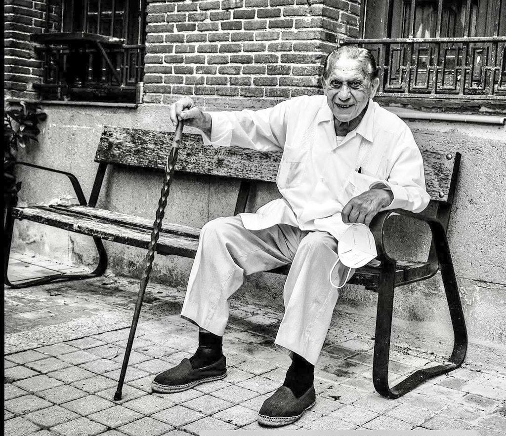 Se cumplen 4 años desde que nos dejó Gonzalito, el romántico mozo de espadas del Faraón de Camas, Curro Romero (y de otros tantos toreros).