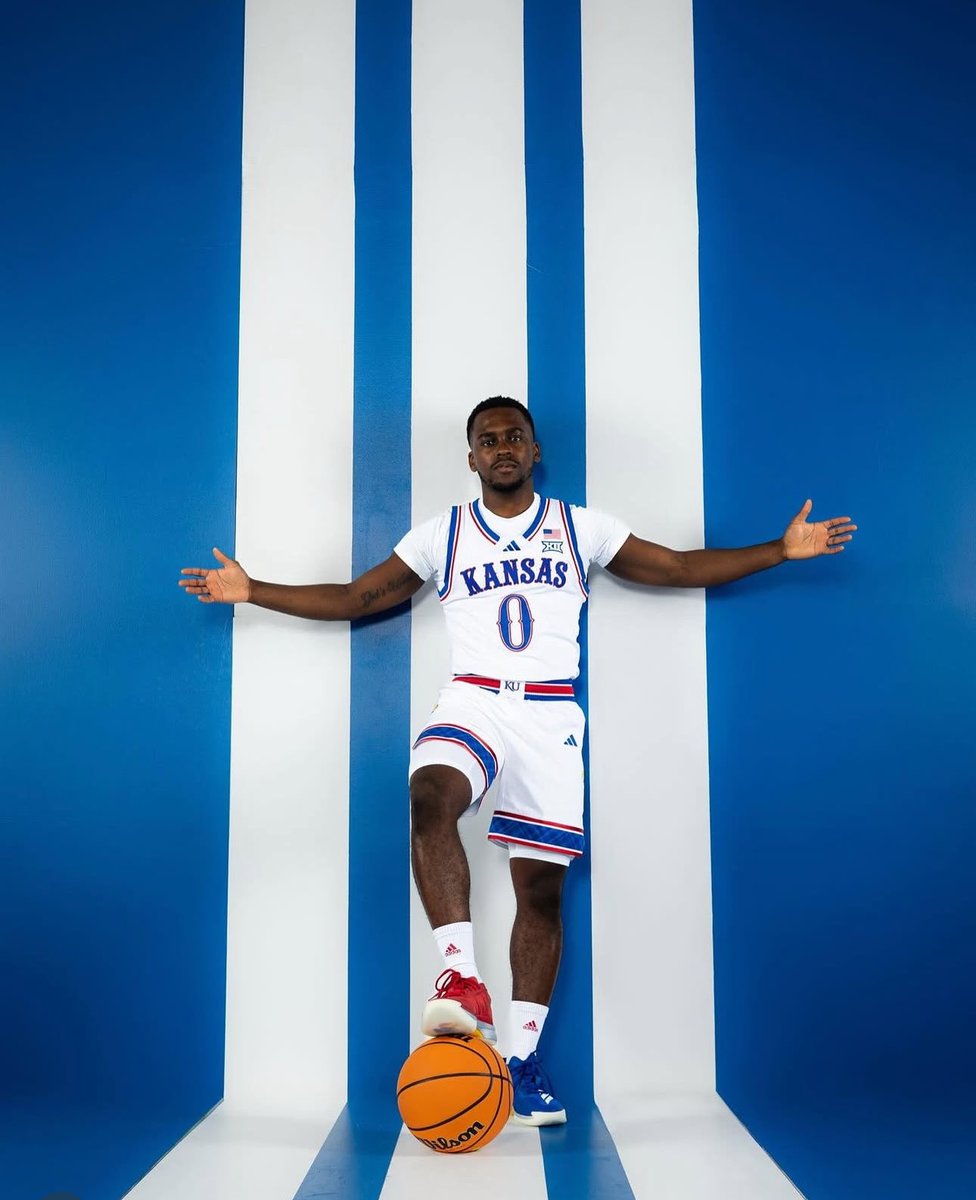 Montréal to Kansas.  <a href="/geeskee0/">Nginyu “Gee” Ngala</a> ready to bring it for the Jayhawks.