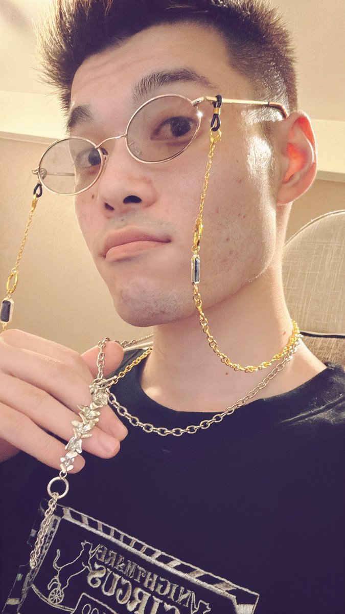 待望のグラスチェーン⛓️✨
あと3wayのやつもついでに買った❗️
手につけるやつどうやるのおしえてゆーりさん
#CuLLt