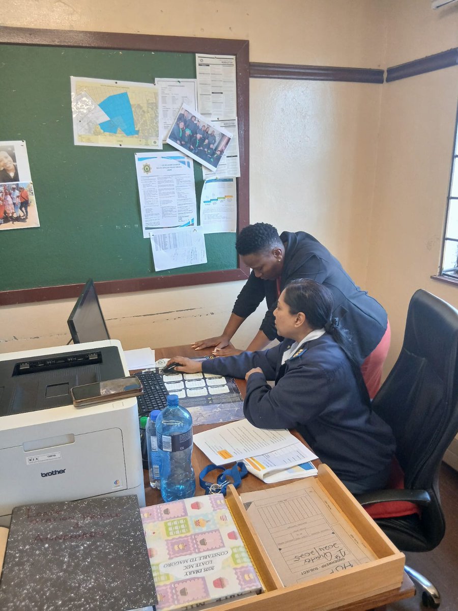 SAPoliceService's tweet image. #sapsGP [PARALLEL TO OPERATION SHANELA 2] This week&apos;s edition of Operation Shanela Support is led by Gauteng Provincial Head for Organisational Design and Strategic Management, Brigadier David Bender with other provincial heads and senior officers at SAPS Loate today, 09/10.

The…