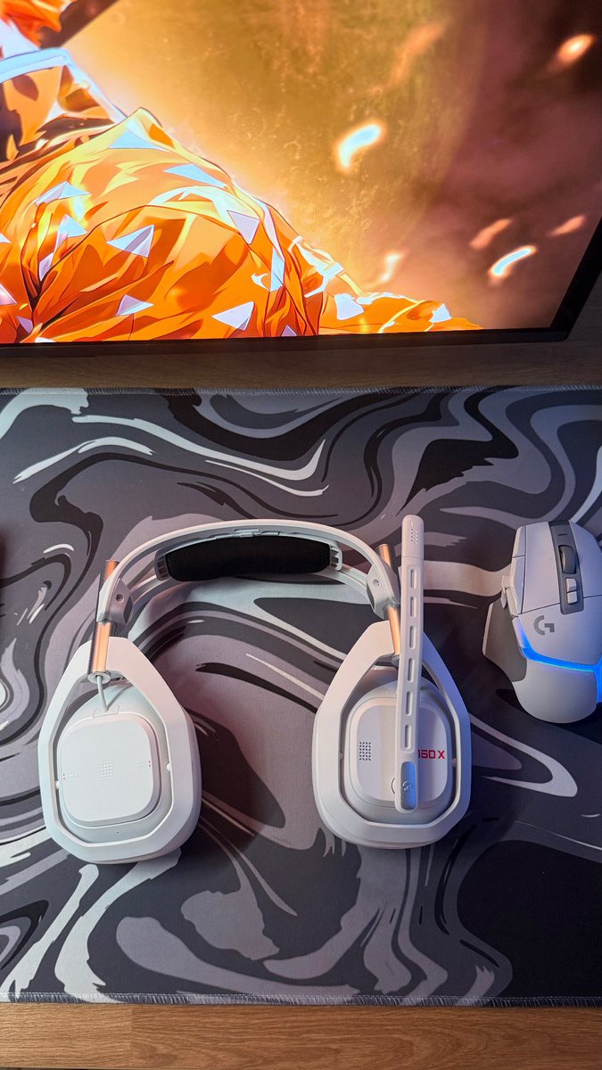 lFwEx's tweet photo. وأخييير وصلت سماعتي الجديدة A50 X 🎧
سماعتي القديمة A50 Gen4 خدمتني ٥ سنين وما قصّرت 💪🏼
#A50X #ASTROGaming #GamingHeadset #GamerLife” https://t.co/eSTD5hBG8B