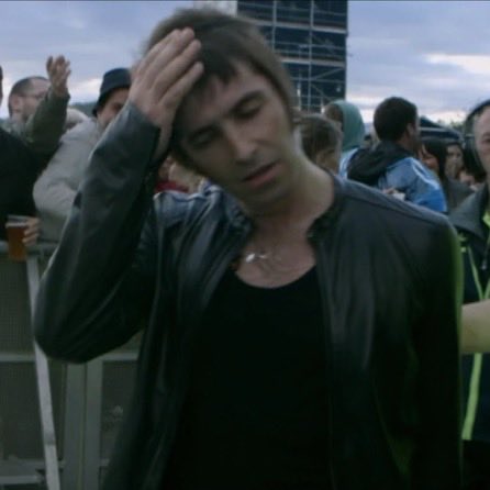 liam gallagher we know you're lurking. BRING BACK THIS CUNTY OUTFIT. RETIRE FROM WEARING THE SAME PARKA.