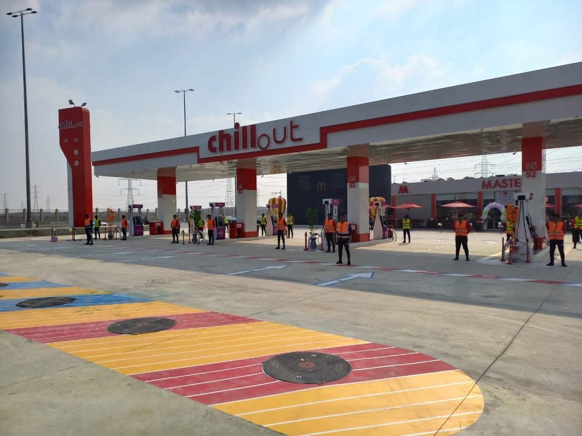 بعض الكيانات تُبنى بالحب وأشياء أخرى ❤️🔞