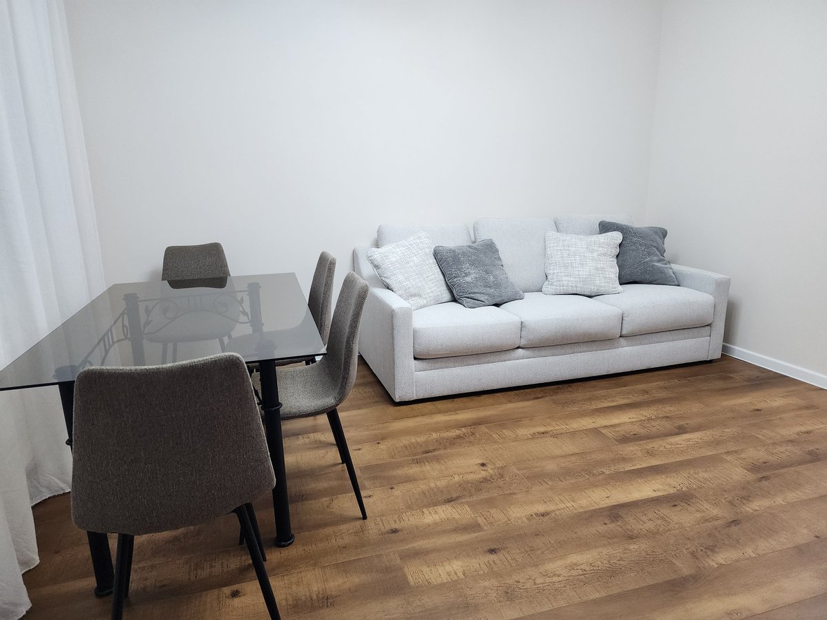 Бөхийн өргөө, Баянзүрх захын урд маш цэвэрхэн 63мкв 2 өрөө байр хоногоор түрээслэнэ.

Манай орон сууц хэнд тохиромжтой вэ?👇

🏠Гадаадаас ирээд түр байрлах орон сууц хайж байгаа бол
🏠Хосууд хоногоор түрээслэх байр хайж байгаа бол
🏠Гэр бүлийн 1-2 хүн түр байрлах бол
🏠Хөдөө орон