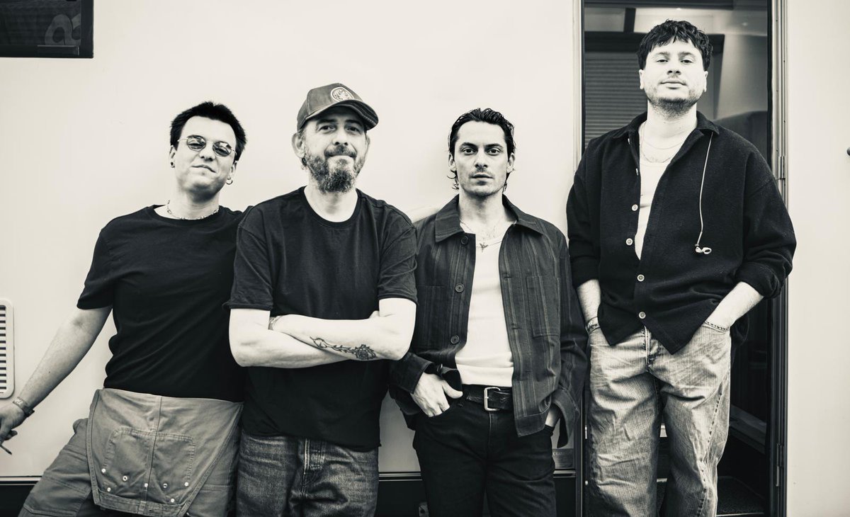 Hakan Tamar ve Tayfun Polat tarafından kurulan Radyo Modart’ın konser serisi devam ediyor. Kristal Kit, Hav Hav! ve Düz Mantık’ın sahne alacağı konser 24 Ekim Cuma gecesi Roxy’de gerçekleşecek. artfulliving.com.tr/gundem/radyo-m…