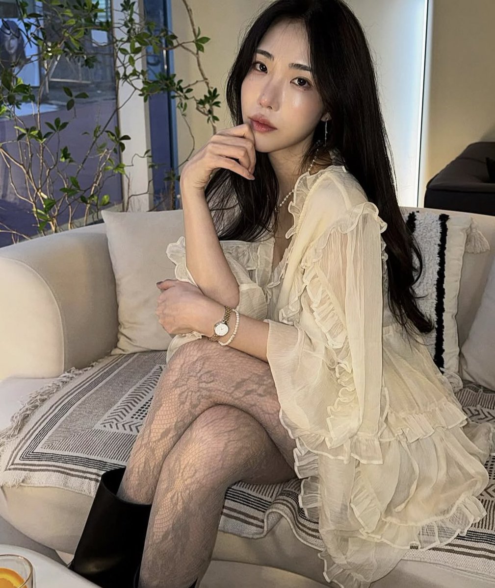 忧郁一朵花 tweet media