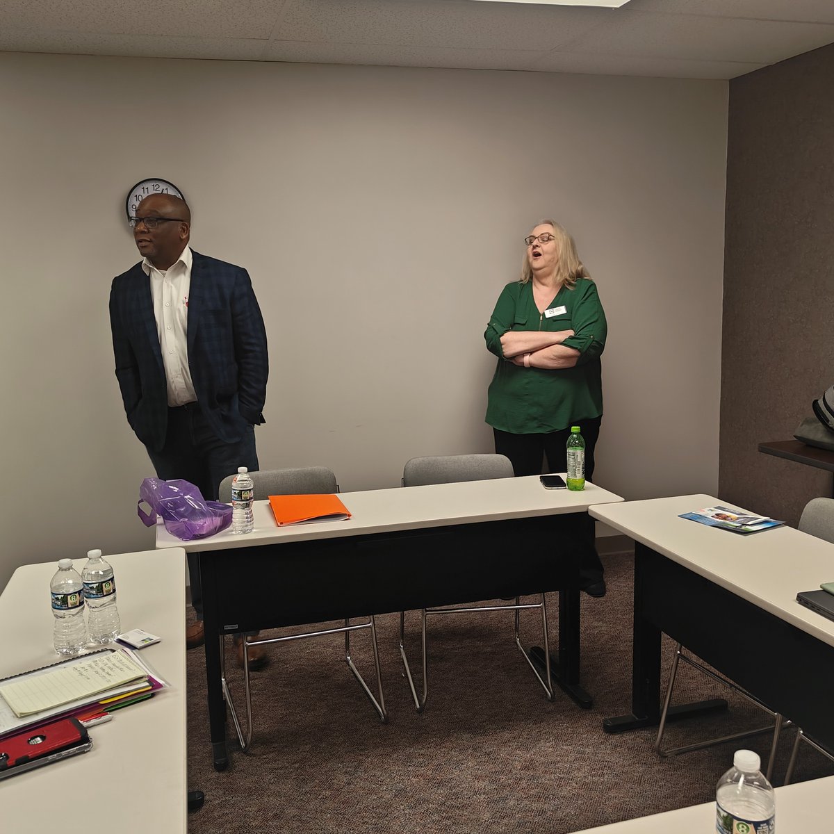 We were honored to welcome Senator Chris Belt to our Belleville location! He stopped by to learn about the work of the St. Clair County ROSC and discuss collaboration opportunities. We’re grateful for all who visit Chestnut to see the impact being made each day.