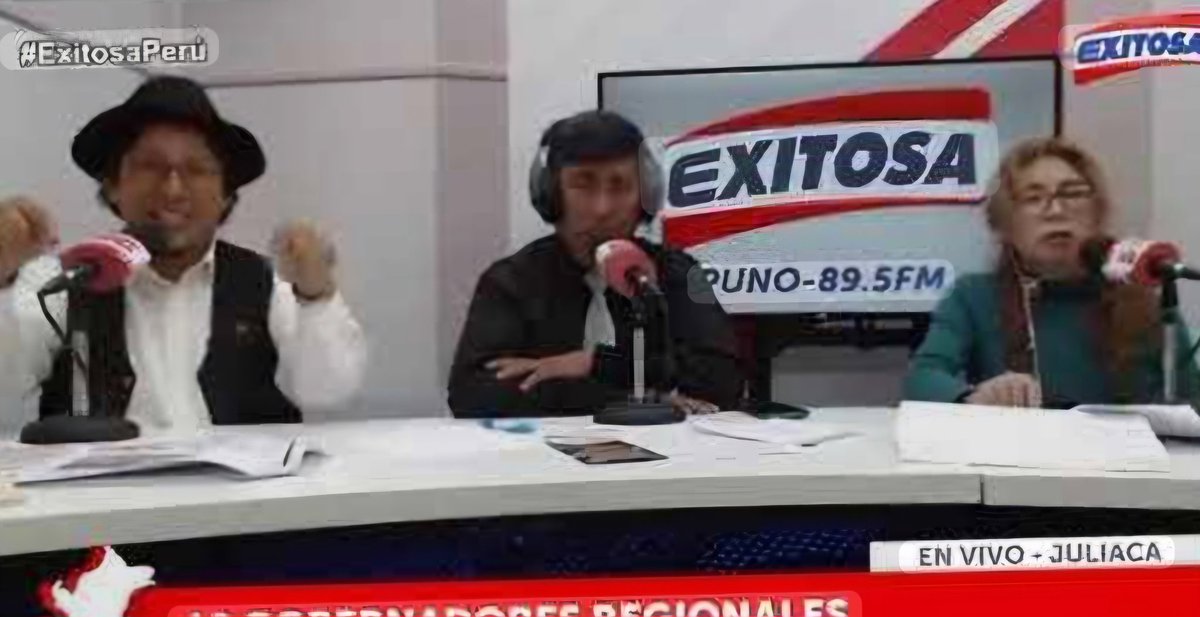 OlaecheaHumbert's tweet photo. @exitosape #FernandoSalas demente q ayer organizo agresion contra #PhillipsButters,es otro "luchador social,elevado a los altares d la popularidad",por la radio cloaca y vil oficio q siempre cobra,donde miente,insulta,agrede impunemente,con "periodistas" q son igualitos a este inescrupuloso https://t.co/acSIqeZI6p