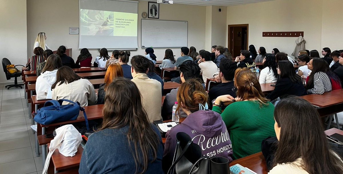 Çanakkale Çalışma ve İş Kurumu İl Müdürlüğümüz tarafından, Çanakkale Onsekiz Mart Üniversitesi öğrencilerine Kurumun faaliyet alanları, gençlere yönelik hizmetleri ve istihdamı destekleyen programlar tanıtıldı.

#MeslekDanışmanlığı
#İŞKURKampüs
#İŞKURdaİşVar