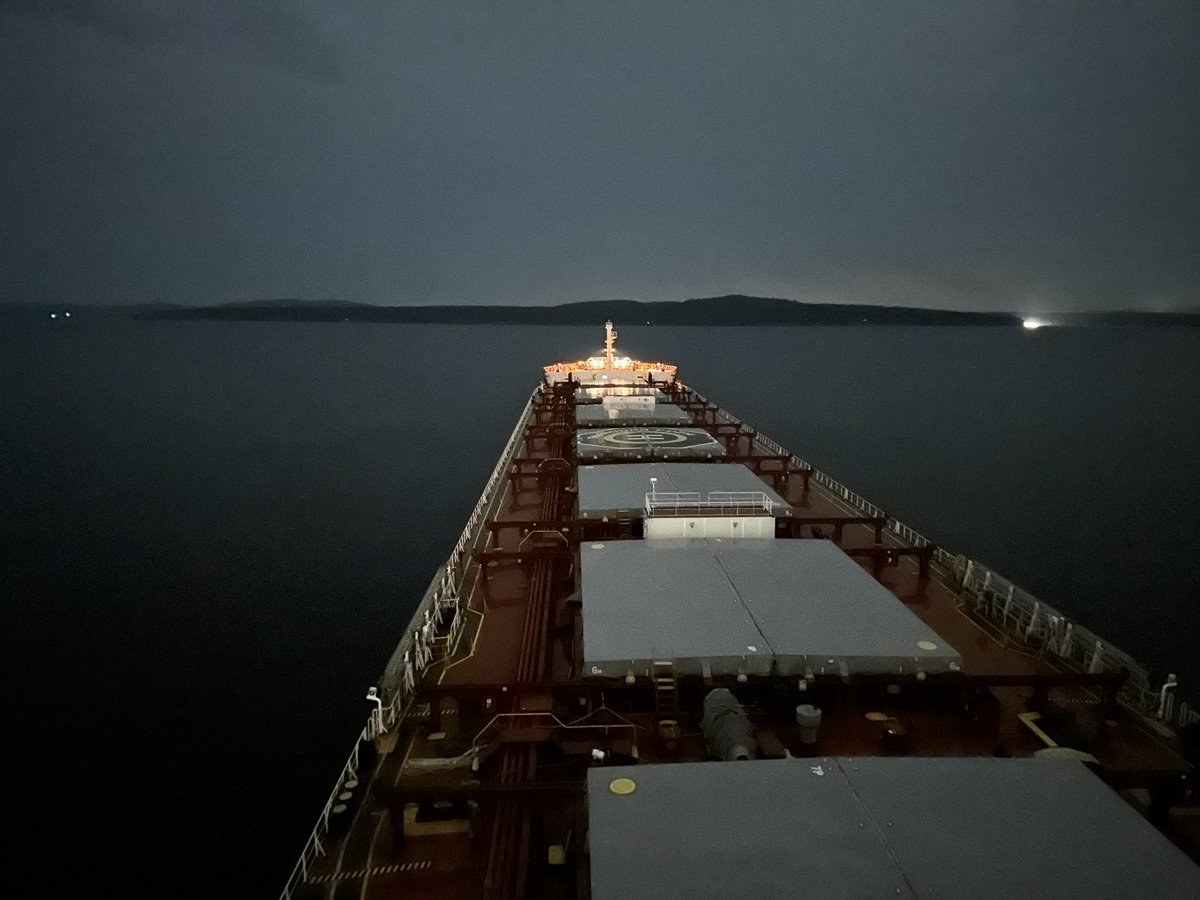 dbwillows's tweet image. 0400 — Pilot aboard in a gentle drizzle off Ladysmith. Anchor aweigh, engines turning ahead as Shandon Fu Zhi steadies on course for @PortVancouver. Night folds into grey light, the coast quiet but alive beneath the rain. ⚓️🌧 #maritime #pilotage #BCCoast.